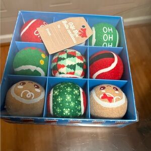 Fofos Christmas Multicolor Dog  Tennis Balls 9 Pack Squeak*New* Perfect Gift 🎁
